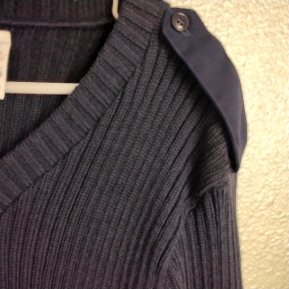 The  "WoolyPully"    Sweater 100% Pure New Wool - Picture 3 of 4